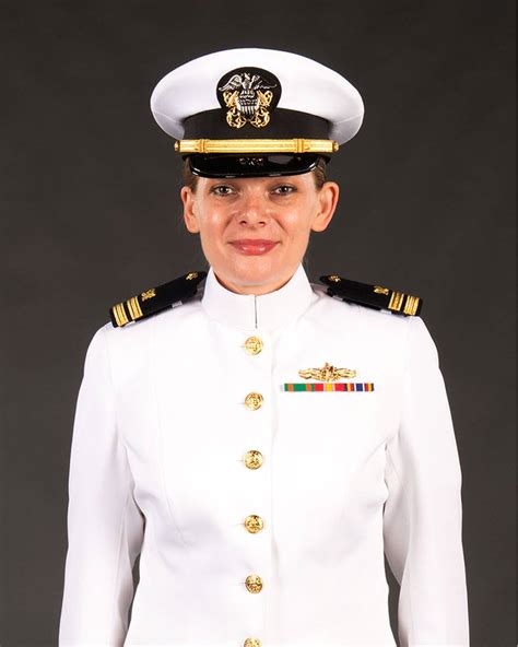 navy female dress uniform.